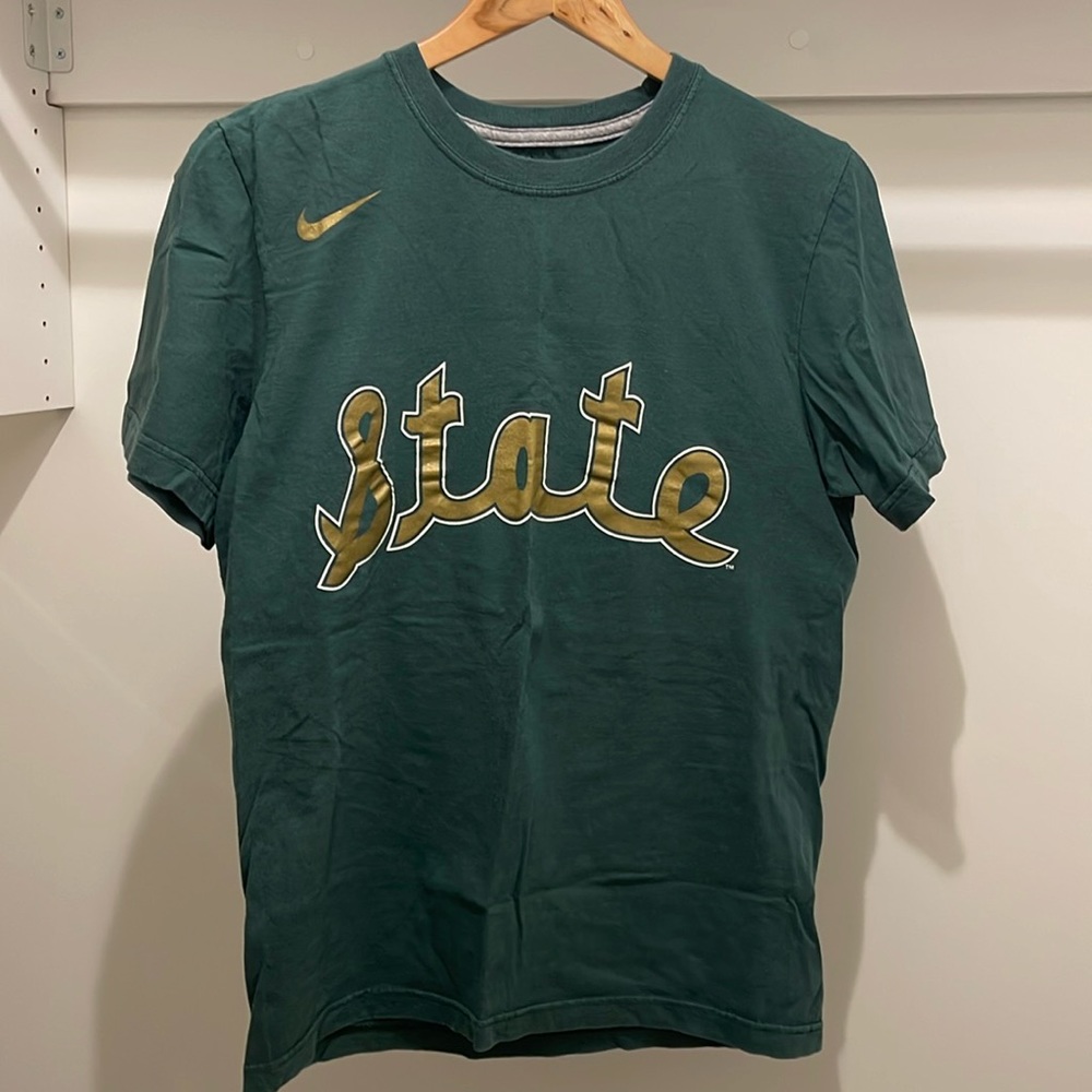 Nike Michigan State Spartans “State” gold tee; size S